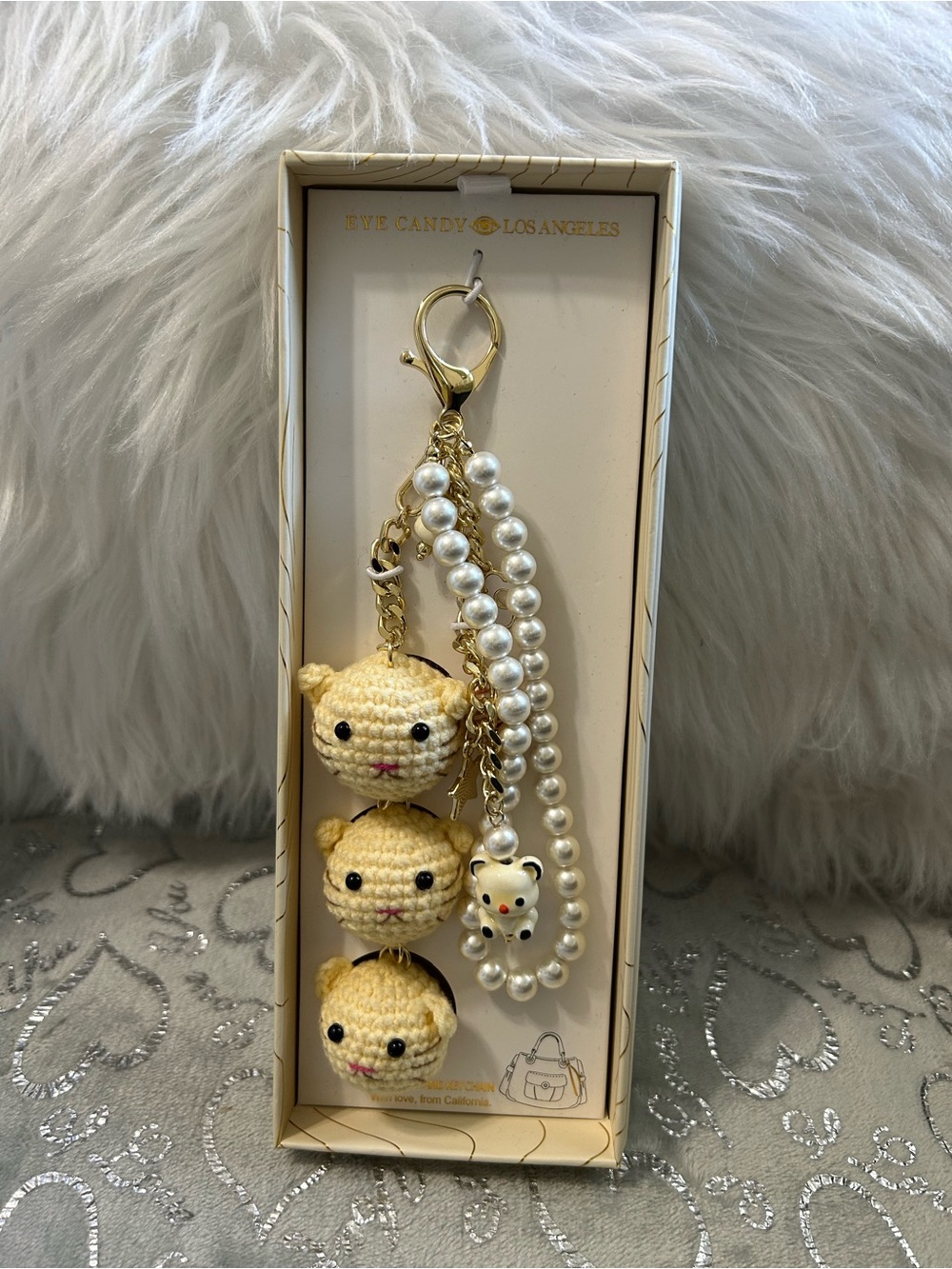 NWT Eye Candy Los Angeles Cream 6”Pearl & Crochet Cat Keychain Charm